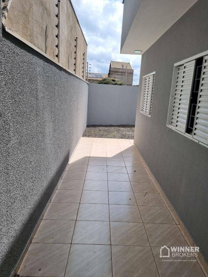 Casa à venda com 2 quartos, 70m² - Foto 12