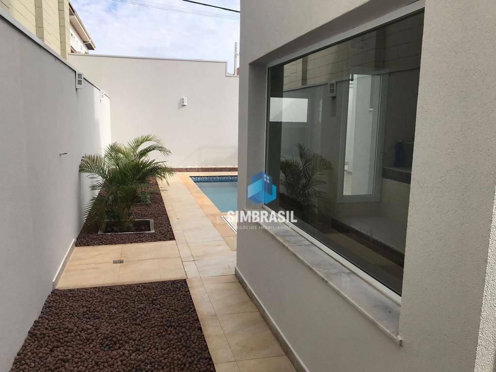 Casa à venda com 3 quartos, 290m² - Foto 42