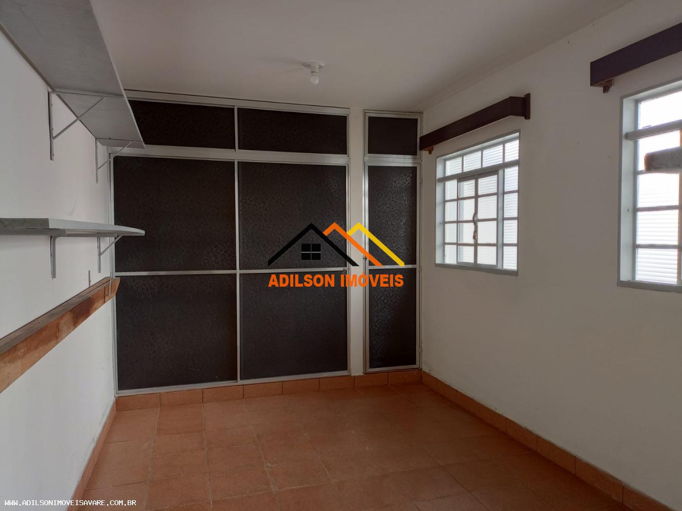 Casa à venda com 2 quartos, 300m² - Foto 21