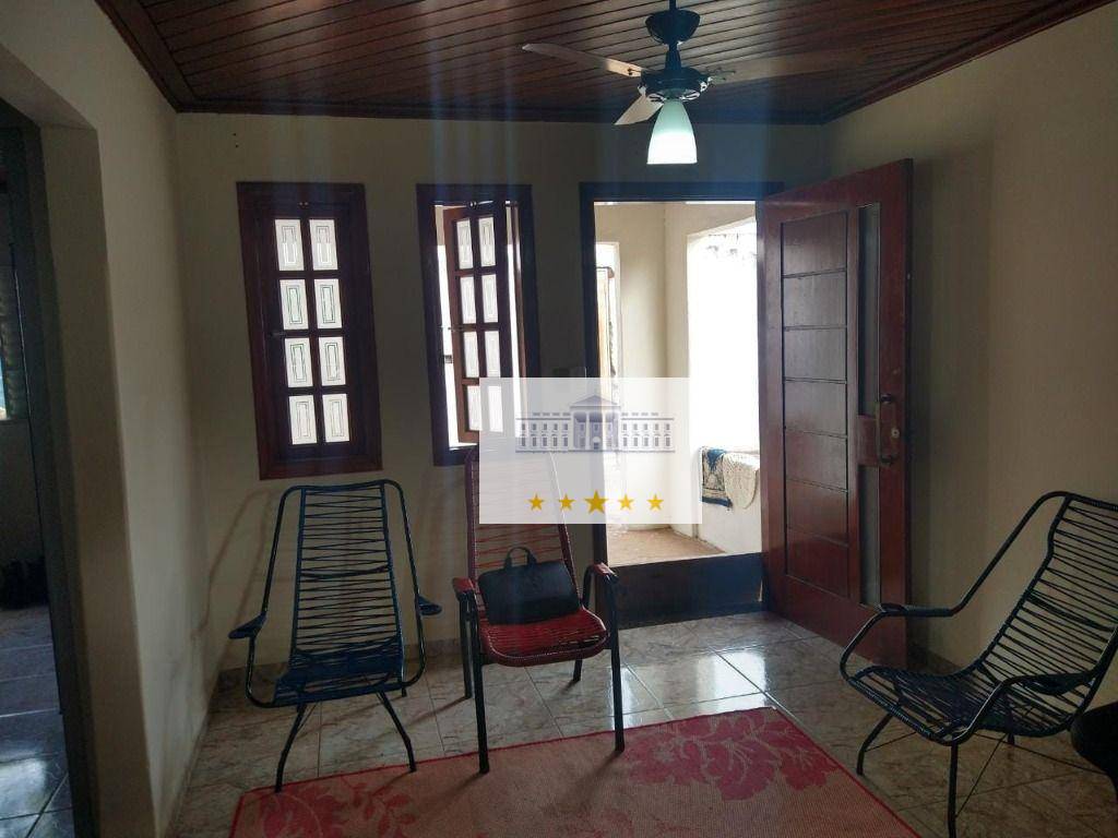 Casa à venda com 2 quartos, 101m² - Foto 4