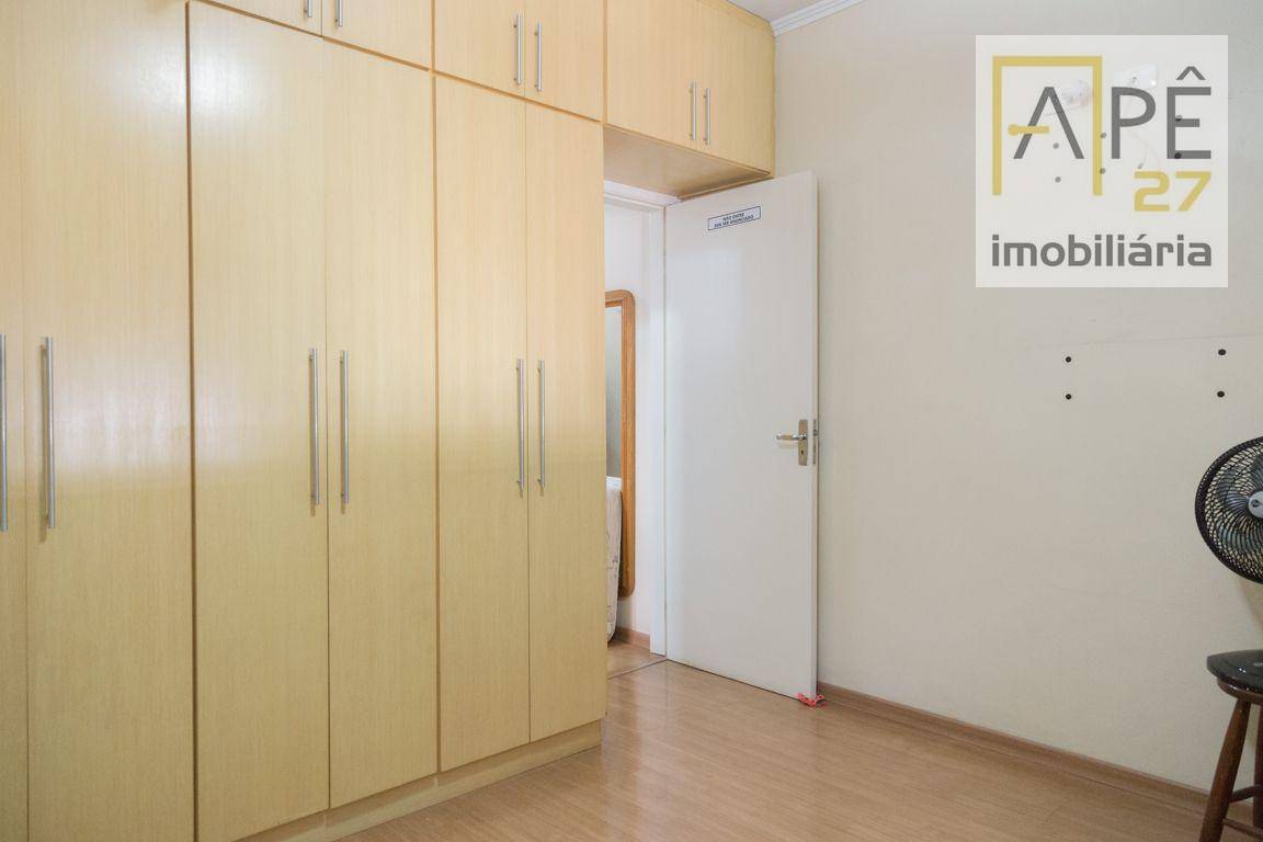 Casa à venda com 3 quartos, 180m² - Foto 22