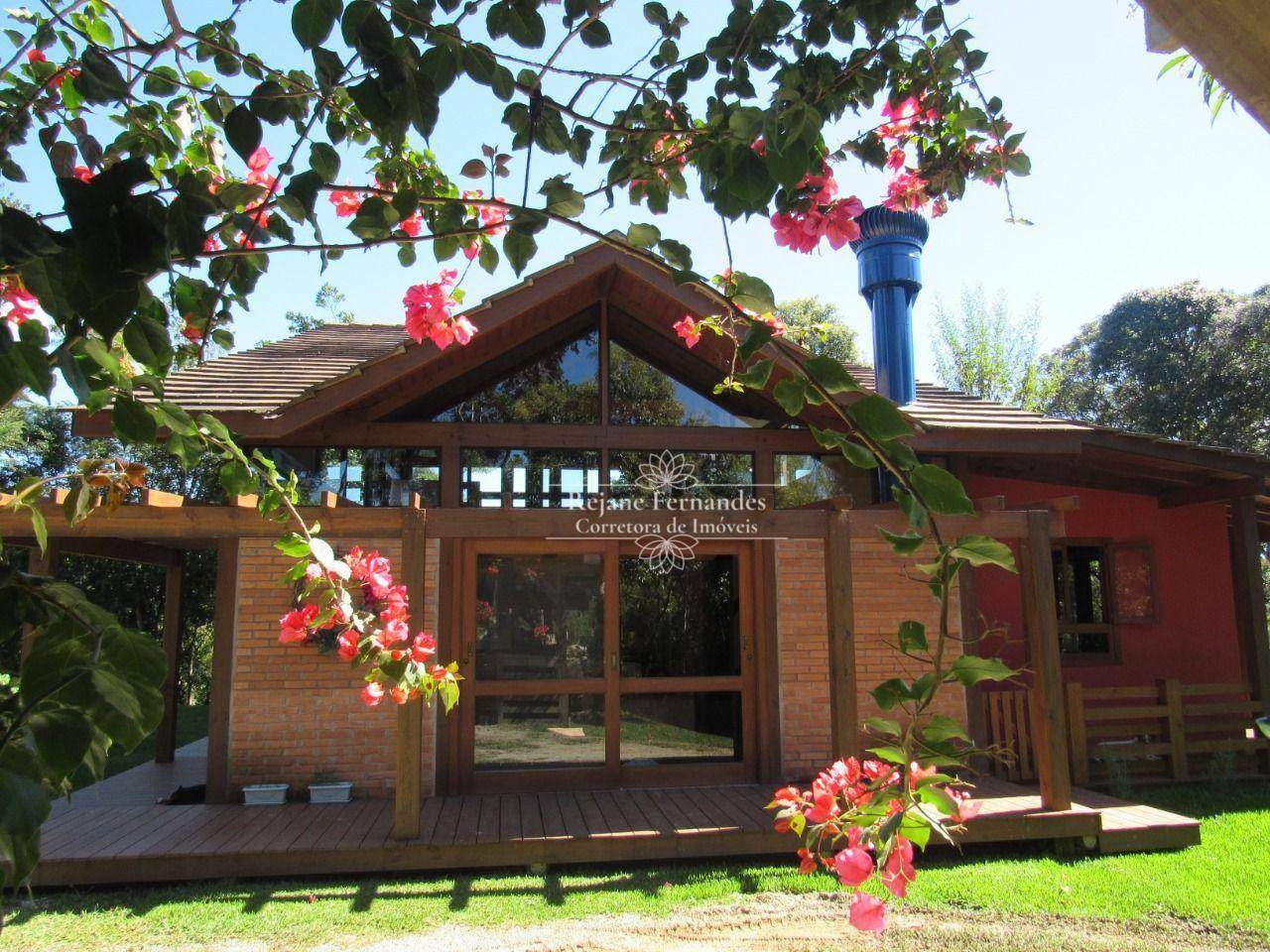 Casa de Condomínio à venda com 3 quartos, 200m² - Foto 1