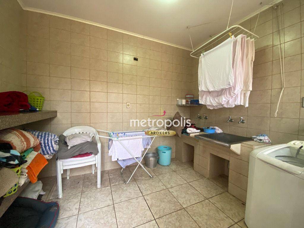 Sobrado à venda e aluguel com 4 quartos, 382m² - Foto 37