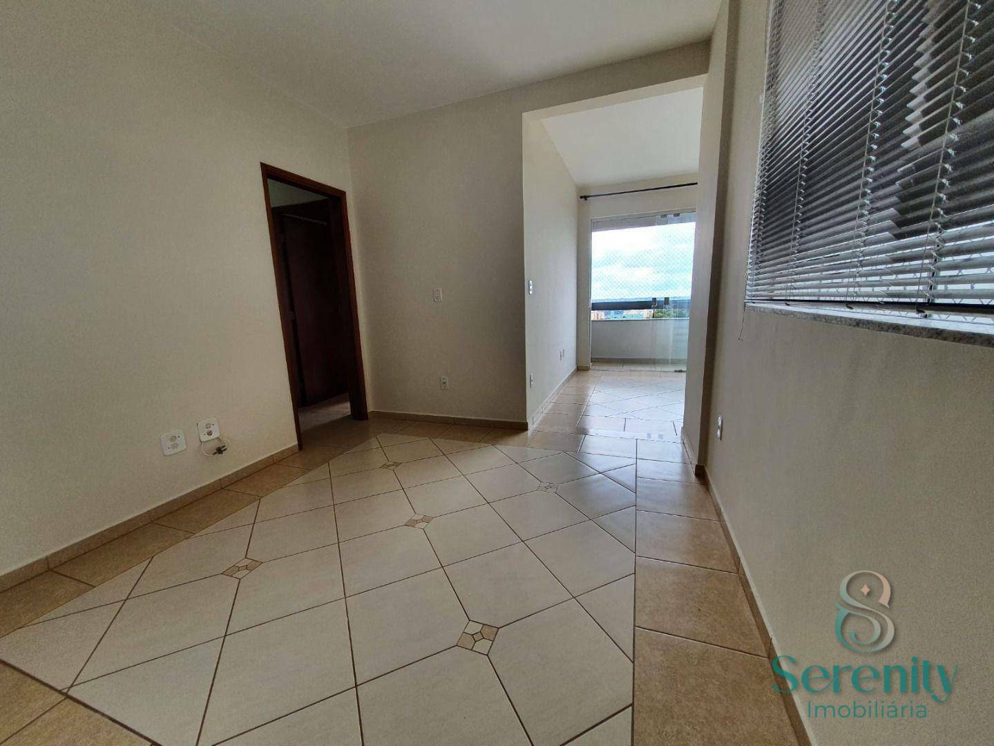 Apartamento à venda com 3 quartos, 93m² - Foto 2