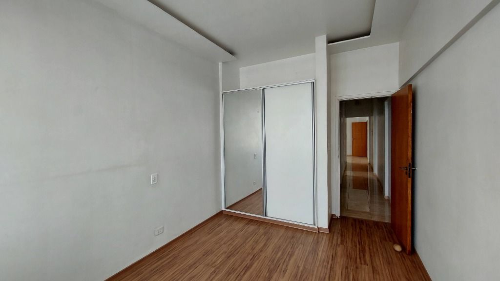 Apartamento à venda com 3 quartos, 130m² - Foto 8