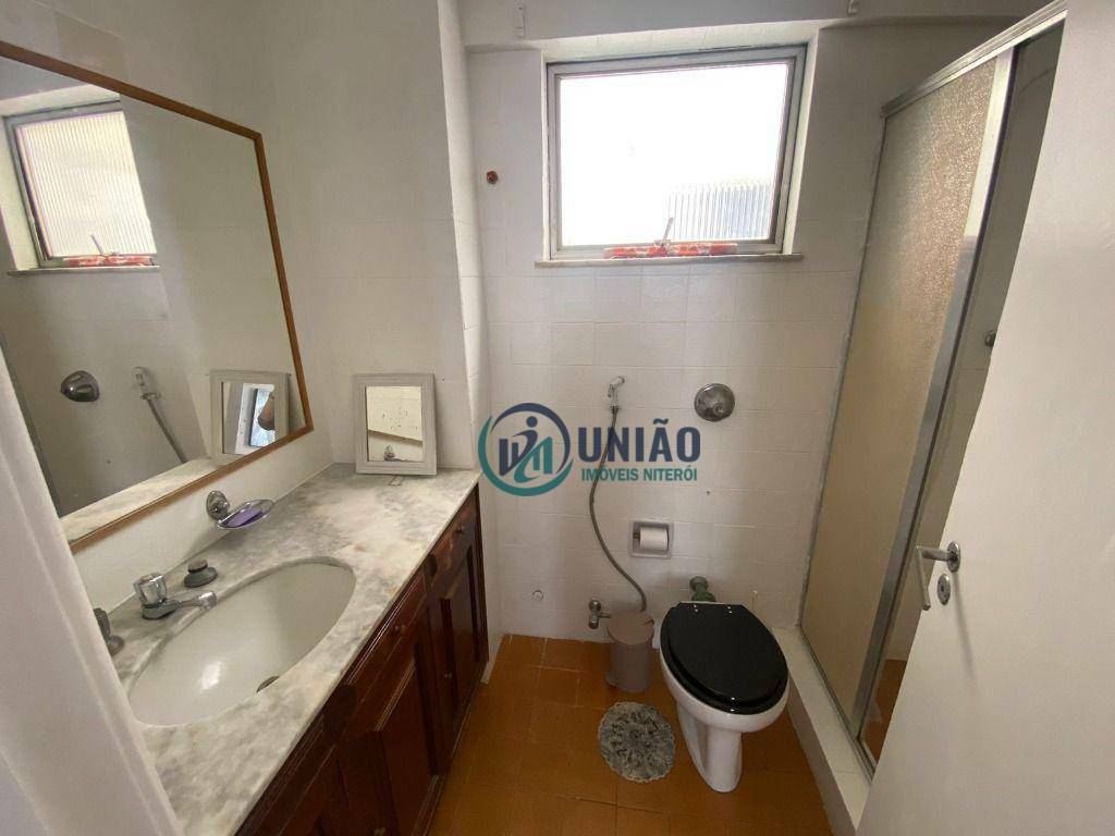 Apartamento à venda com 3 quartos, 140m² - Foto 13