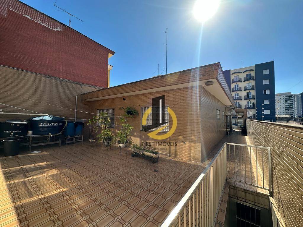 Casa à venda com 3 quartos, 270m² - Foto 12