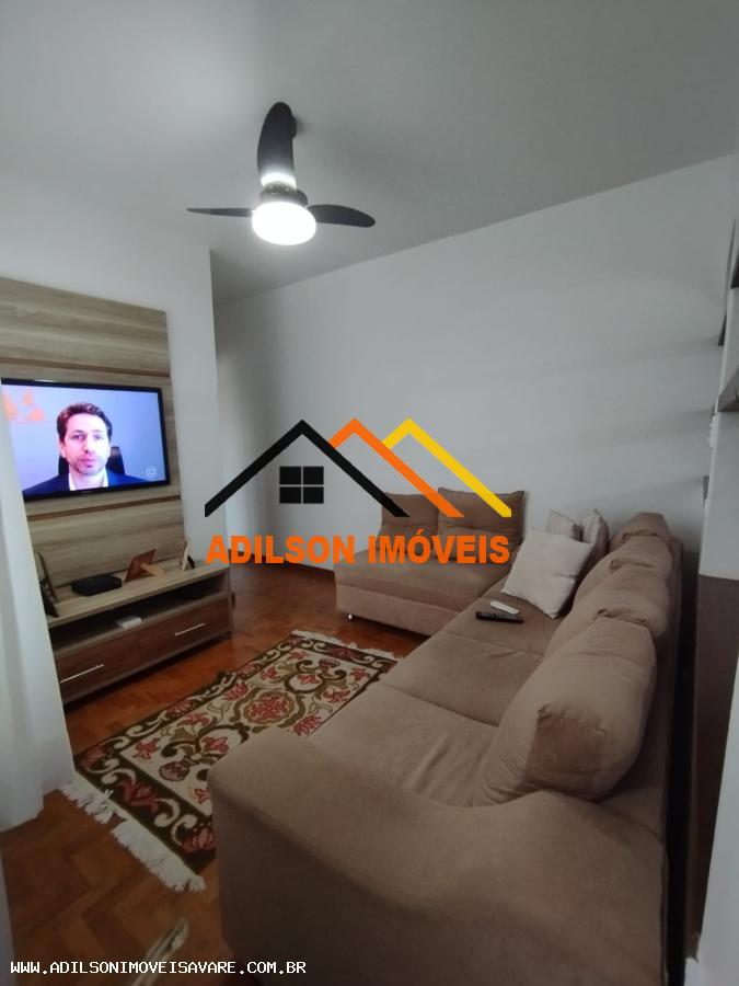 Casa à venda com 3 quartos, 158m² - Foto 3