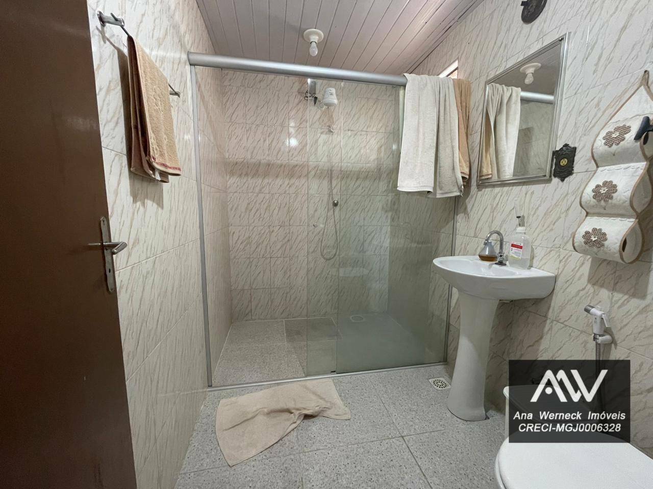 Casa de Condomínio à venda com 4 quartos, 300m² - Foto 4