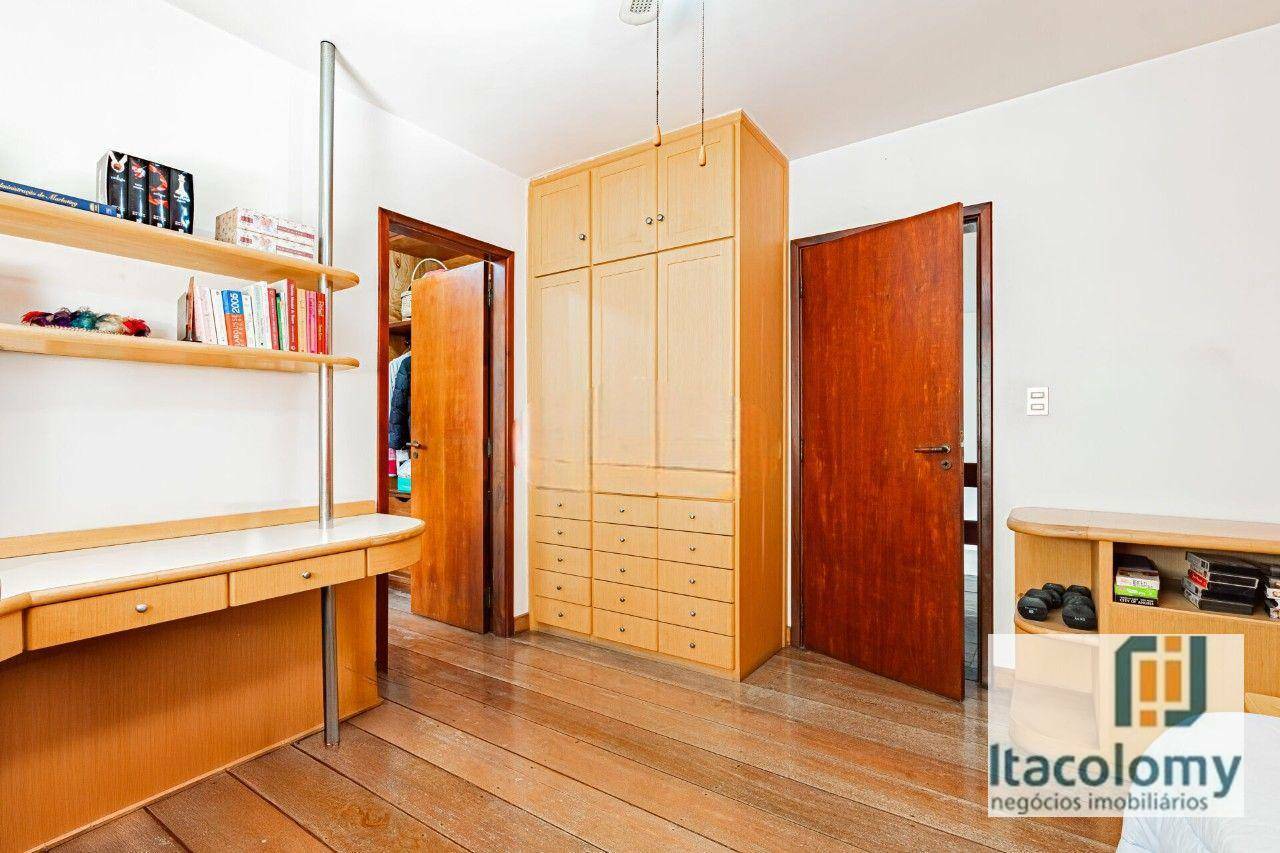 Casa de Condomínio à venda com 3 quartos, 350m² - Foto 28