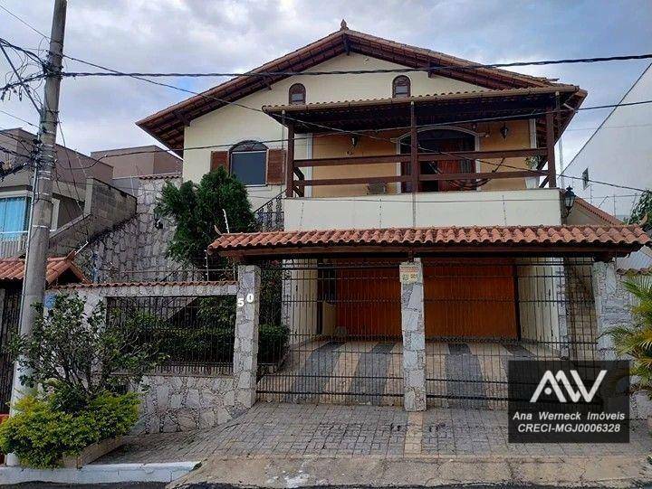 Casa à venda com 3 quartos, 202m² - Foto 1