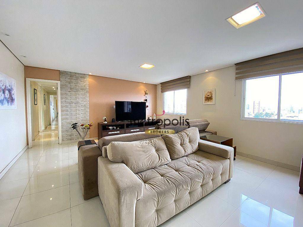 Apartamento para alugar com 3 quartos, 186m² - Foto 2