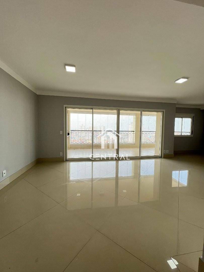 Apartamento para alugar com 3 quartos, 137m² - Foto 3