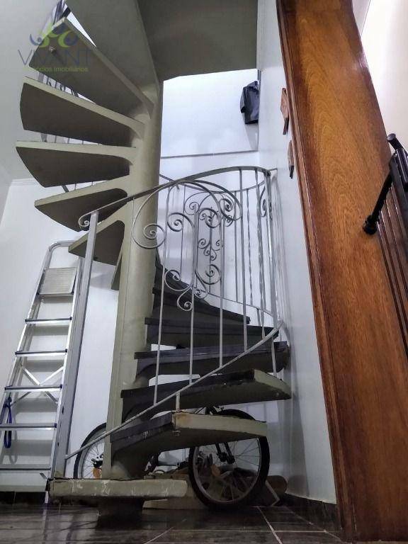 Sobrado à venda e aluguel com 4 quartos, 381m² - Foto 9