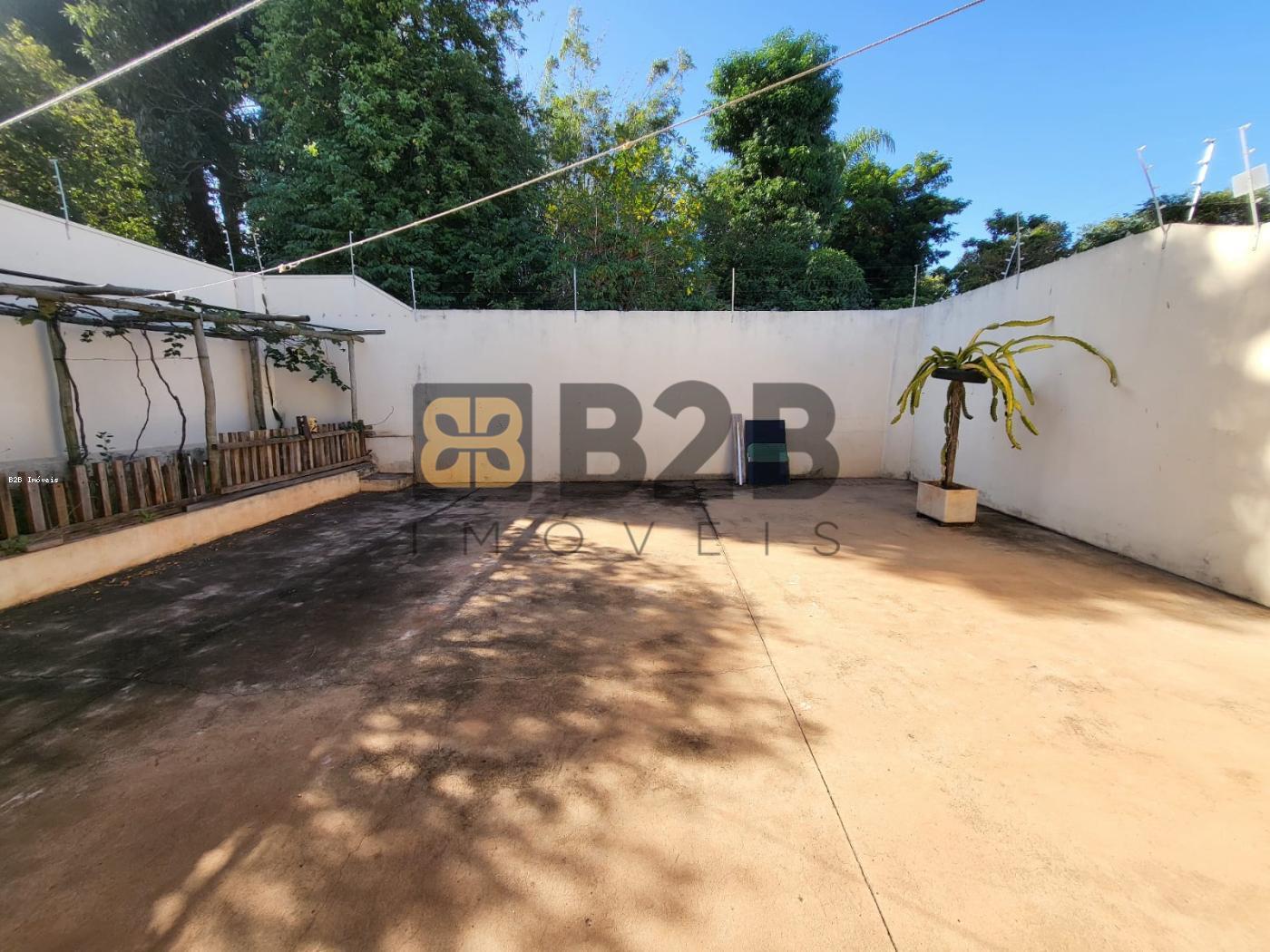 Casa à venda com 3 quartos, 191m² - Foto 16