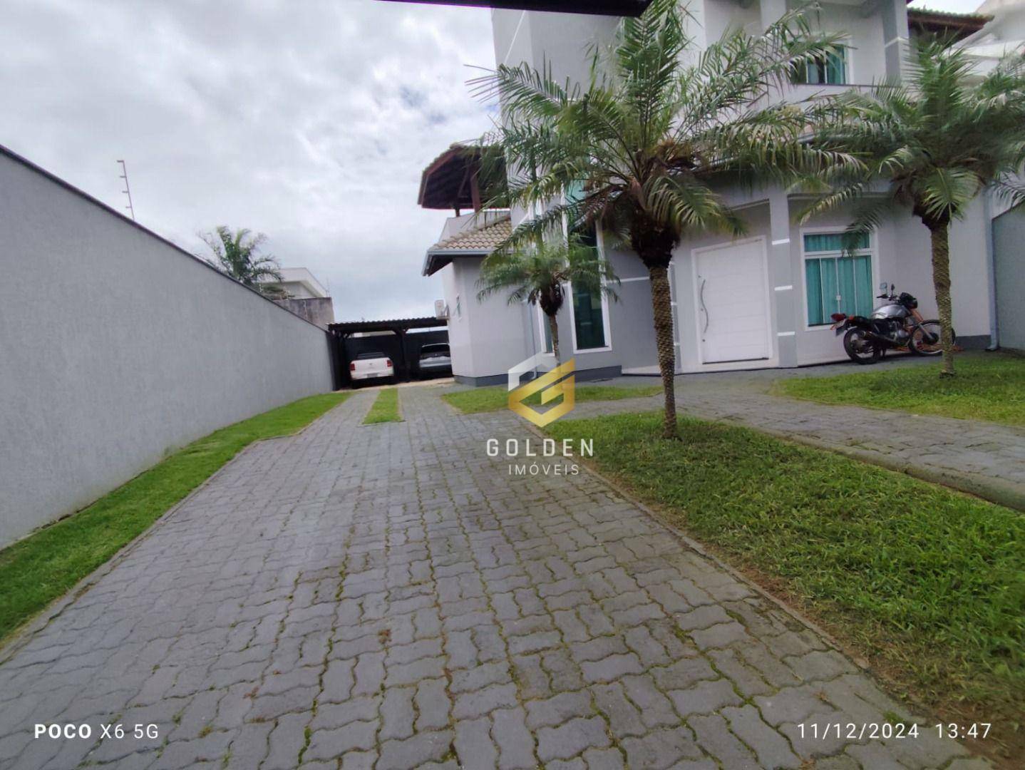 Sobrado para alugar com 3 quartos, 220m² - Foto 1