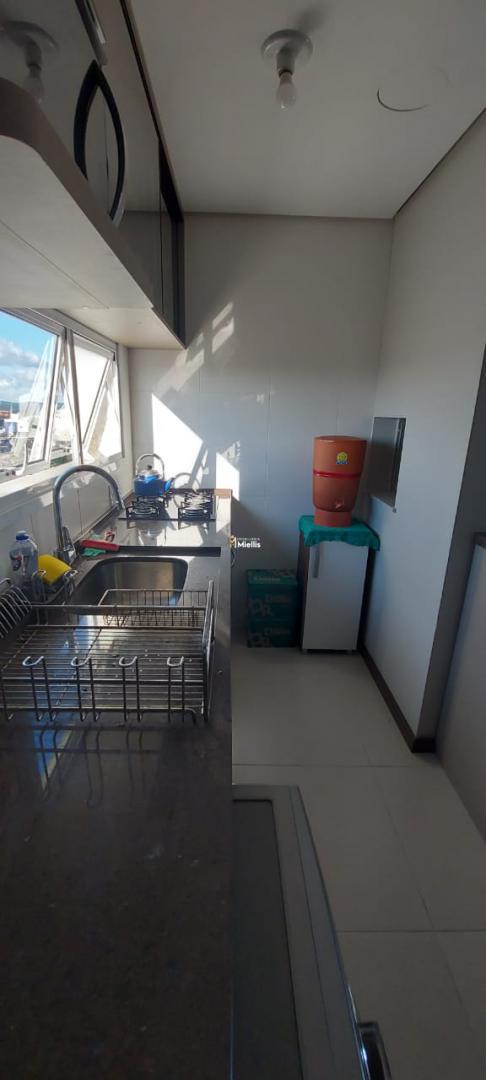 Apartamento à venda com 2 quartos, 64m² - Foto 8