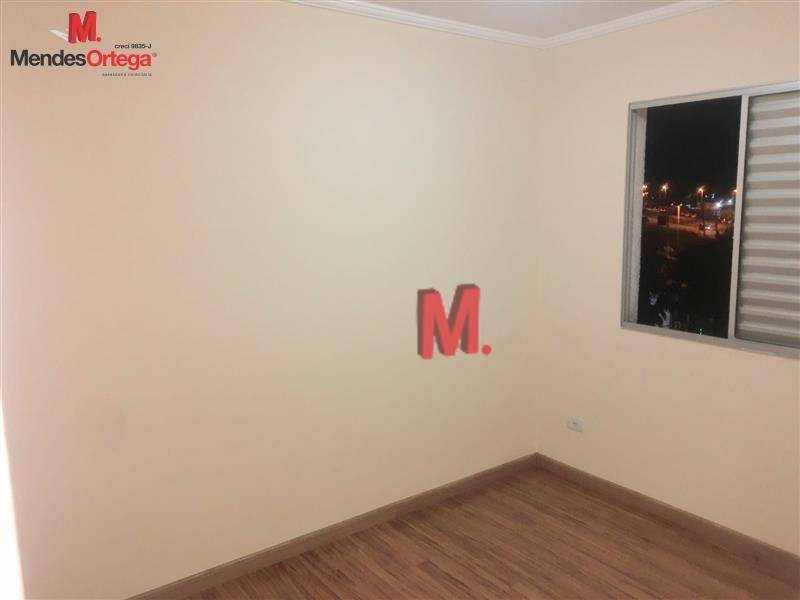 Apartamento para alugar com 2 quartos, 45m² - Foto 9