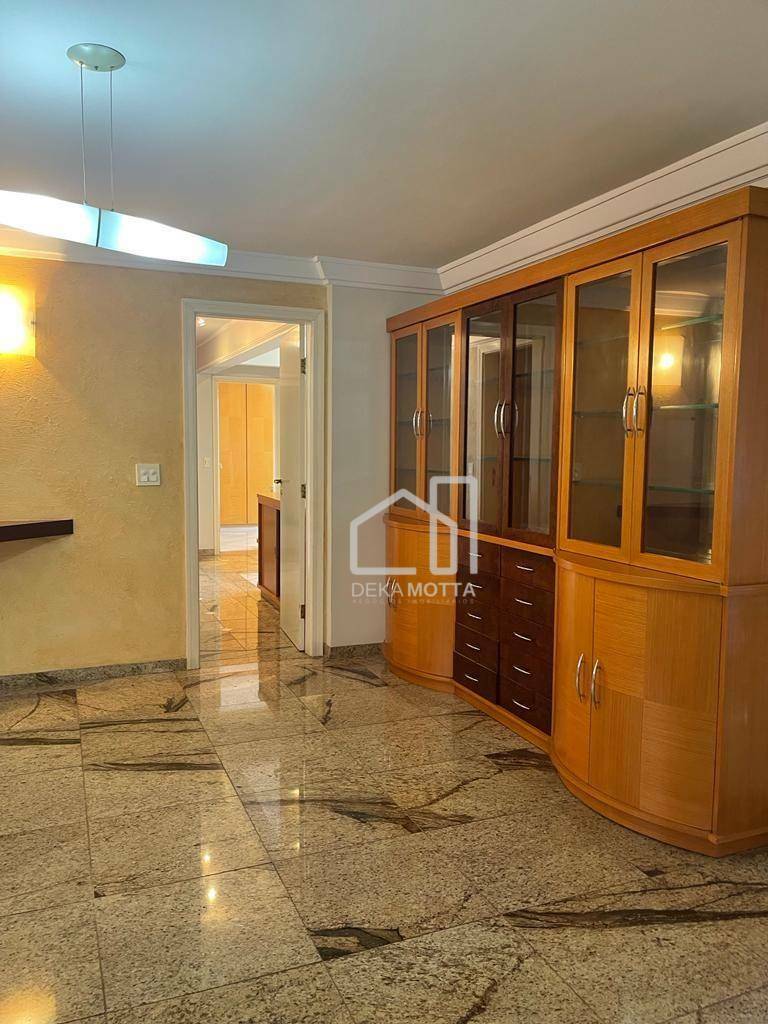 Apartamento à venda com 4 quartos, 208m² - Foto 6