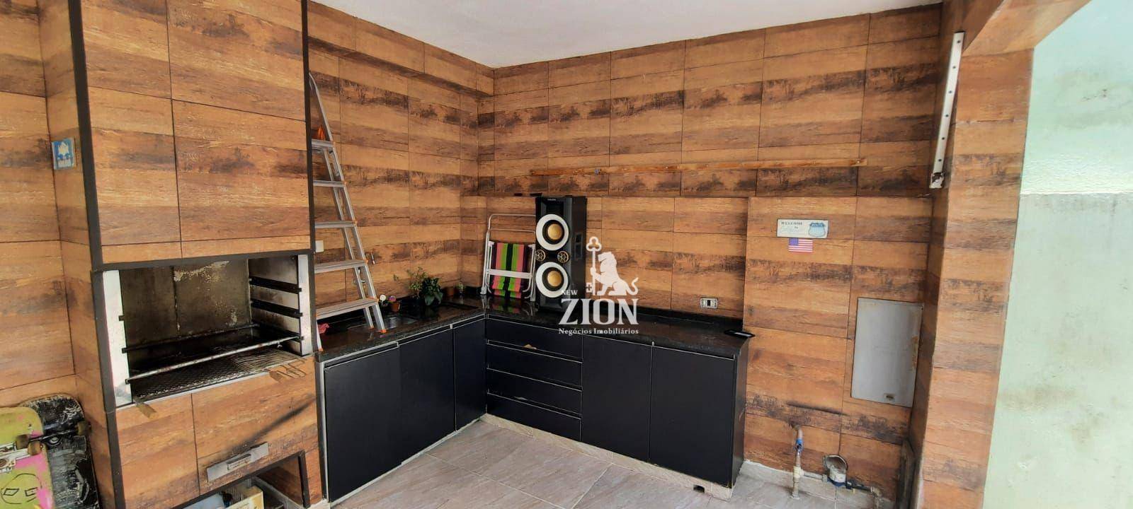 Sobrado à venda com 3 quartos, 200m² - Foto 4