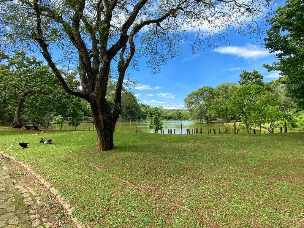 Casa de Condomínio à venda e aluguel com 3 quartos, 250m² - Foto 27