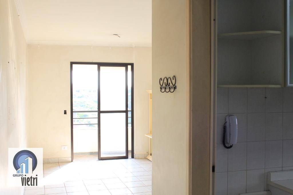 Apartamento à venda com 2 quartos, 65m² - Foto 19