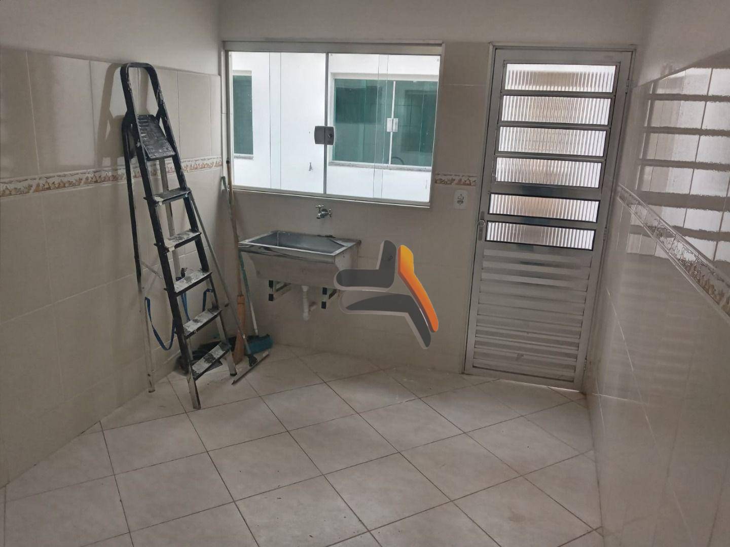 Sobrado à venda com 4 quartos, 240m² - Foto 17