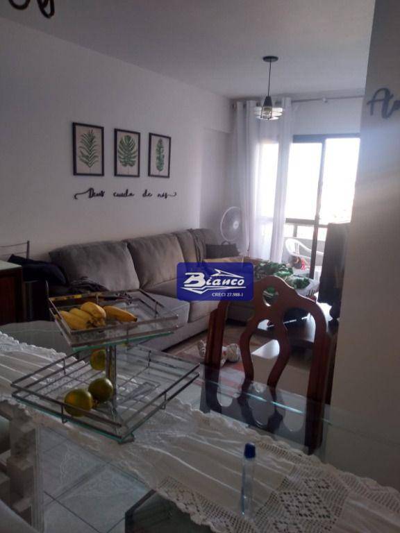 Apartamento à venda com 3 quartos, 97m² - Foto 7