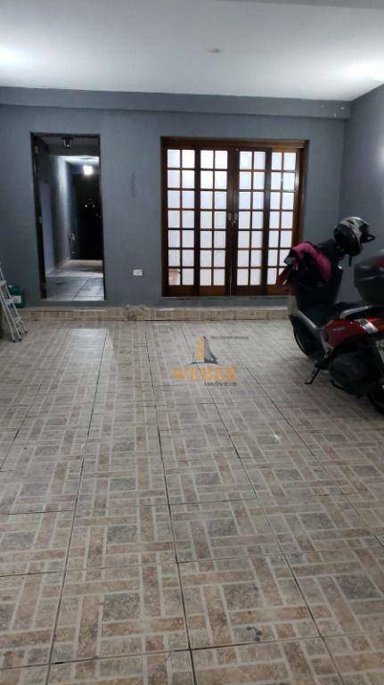 Sobrado à venda com 2 quartos, 190m² - Foto 23