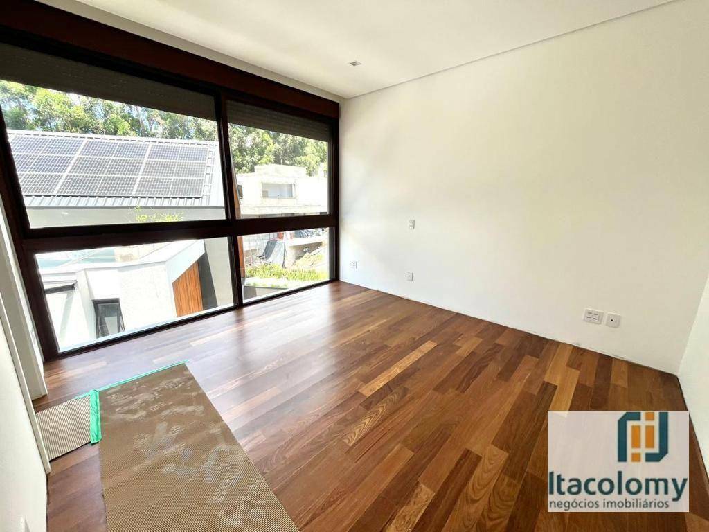 Casa de Condomínio à venda com 4 quartos, 935m² - Foto 15