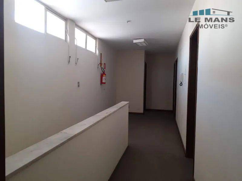 Casa para alugar com 1 quarto, 296m² - Foto 17