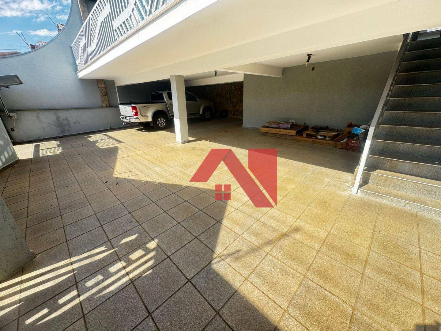 Sobrado à venda e aluguel com 3 quartos, 230m² - Foto 3