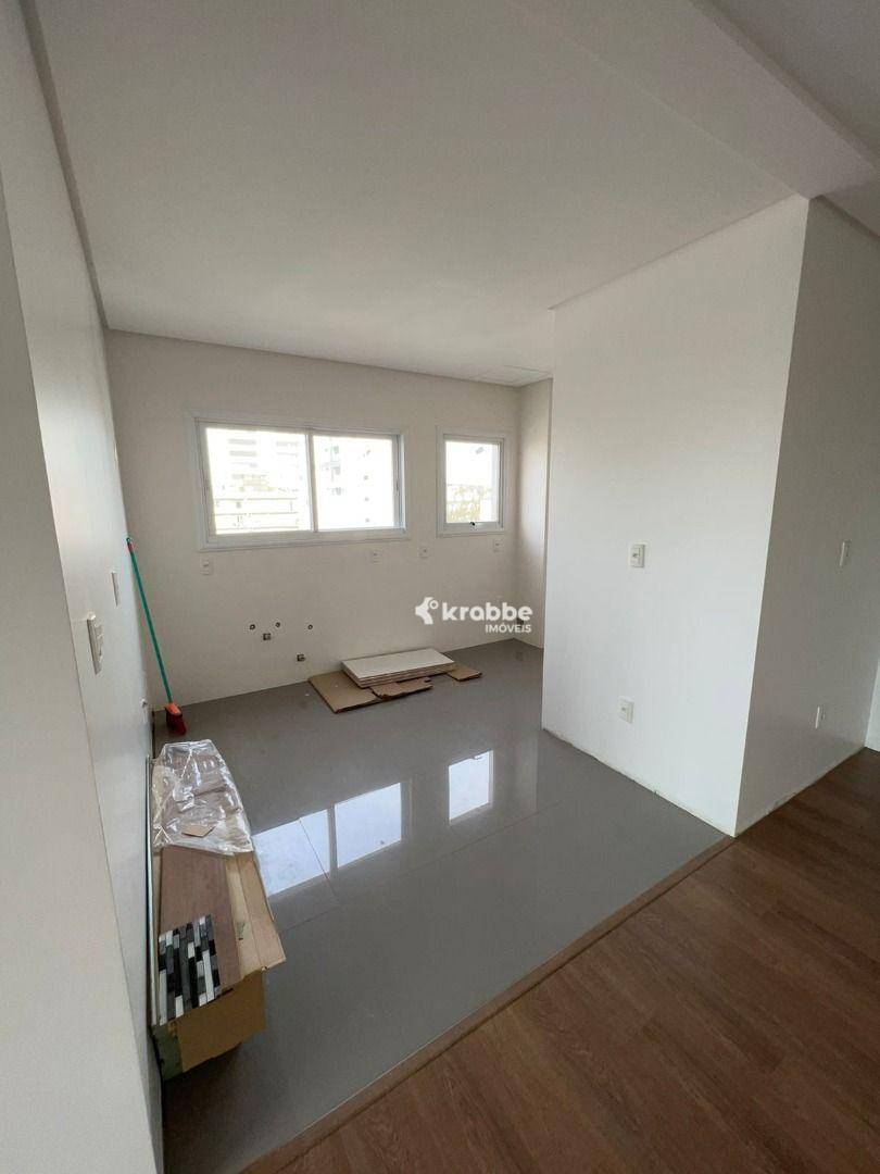 Apartamento à venda com 2 quartos, 122m² - Foto 12