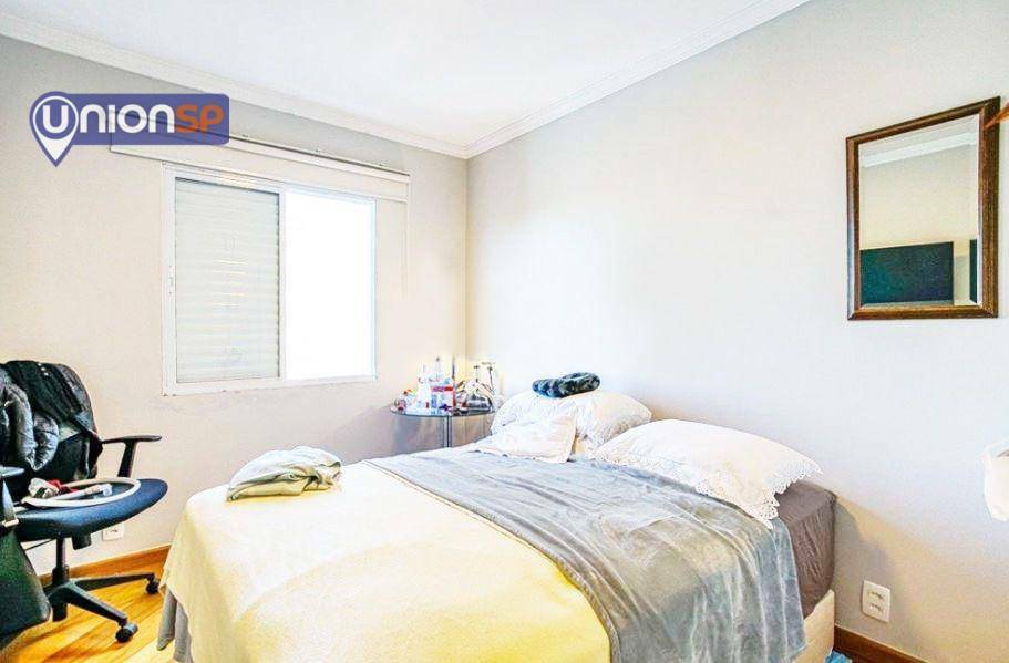 Apartamento à venda com 3 quartos, 70m² - Foto 3