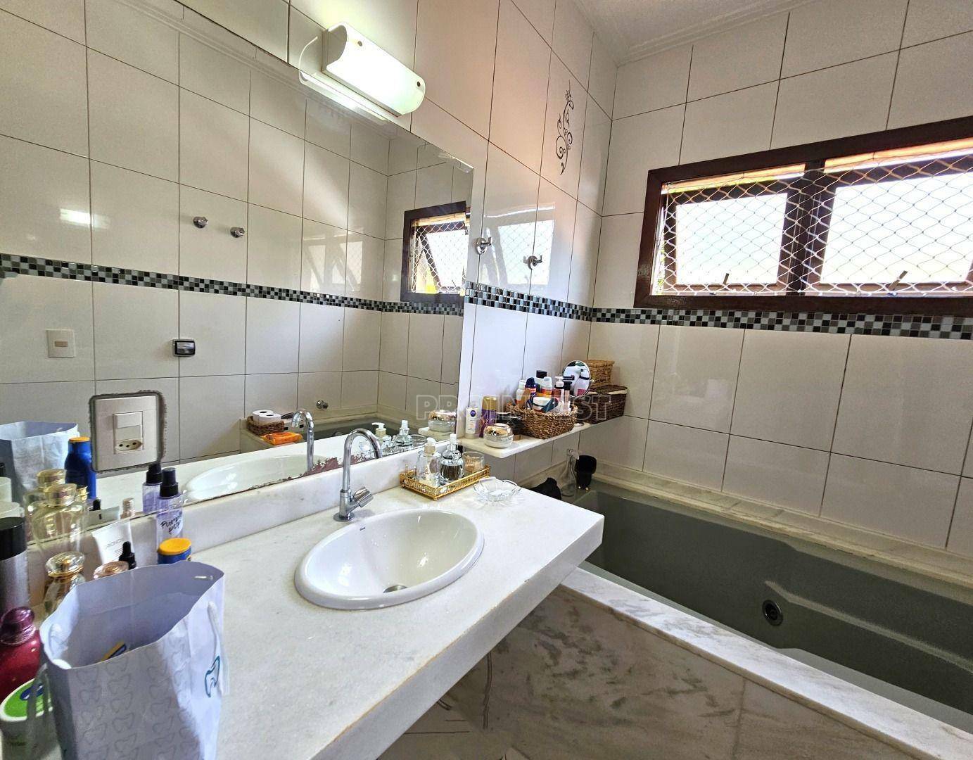 Casa de Condomínio à venda com 3 quartos, 300m² - Foto 33