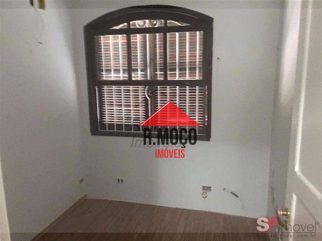 Casa à venda com 4 quartos, 200m² - Foto 5