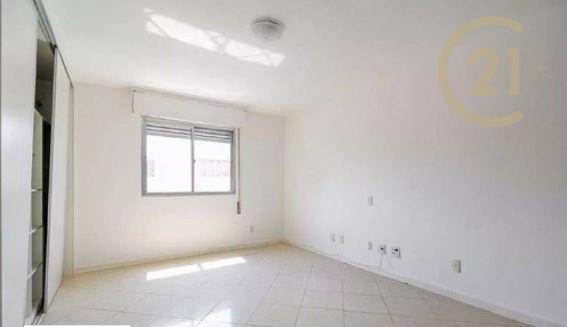 Apartamento à venda com 4 quartos, 240m² - Foto 19