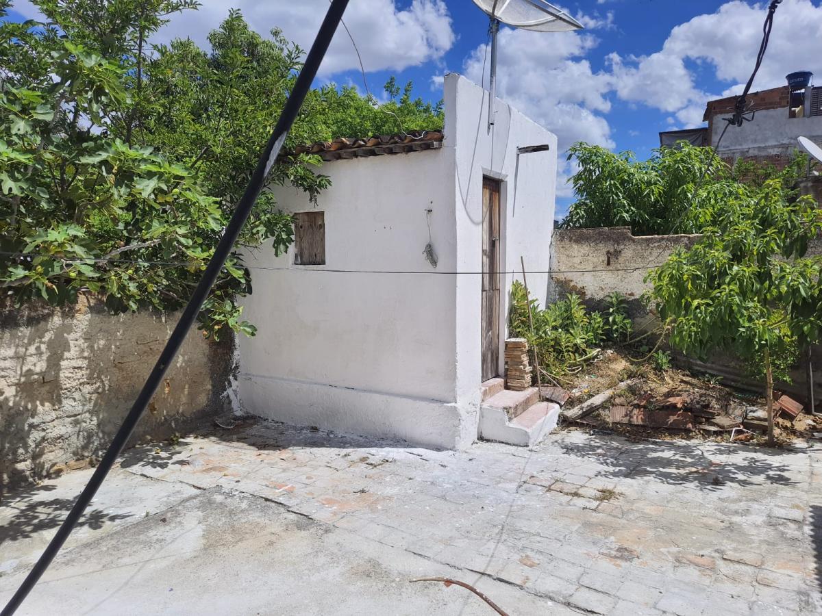 Casa à venda com 3 quartos, 200m² - Foto 14