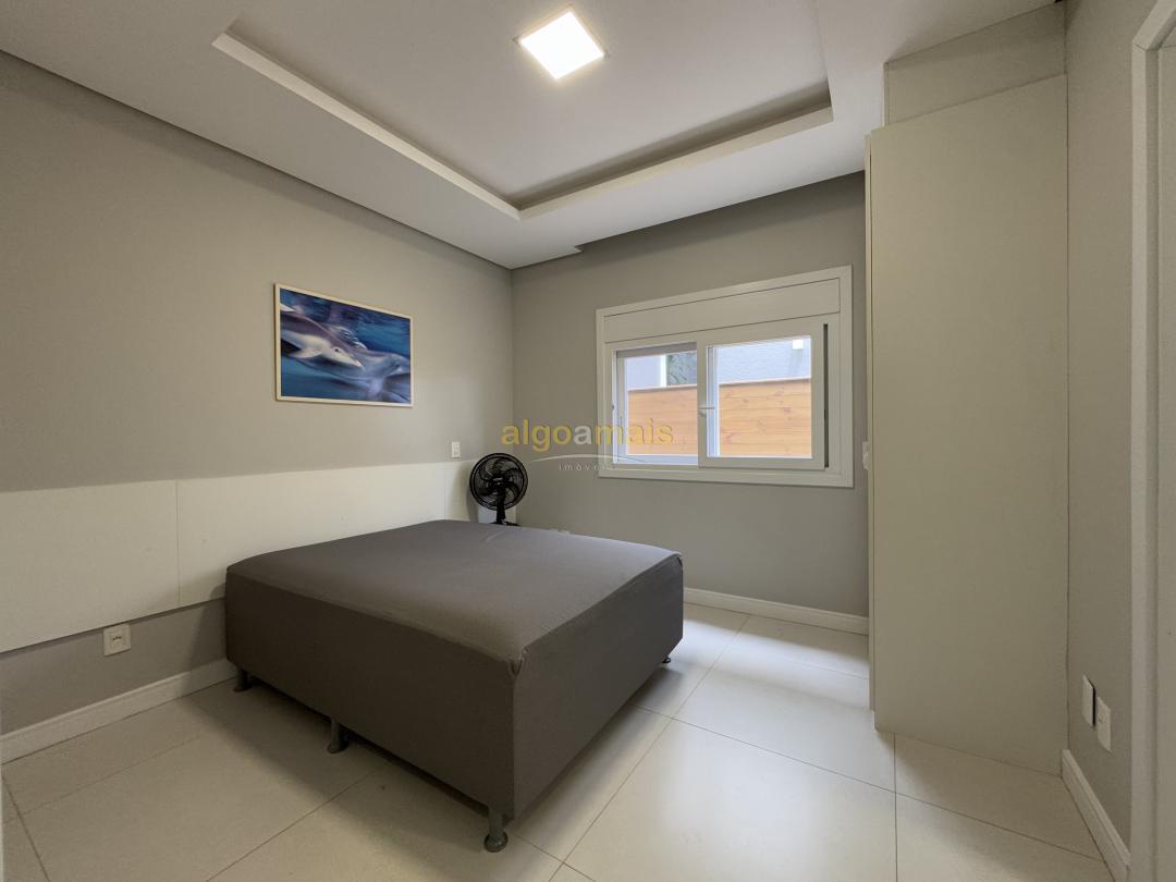 Casa de Condomínio à venda com 4 quartos, 196m² - Foto 31