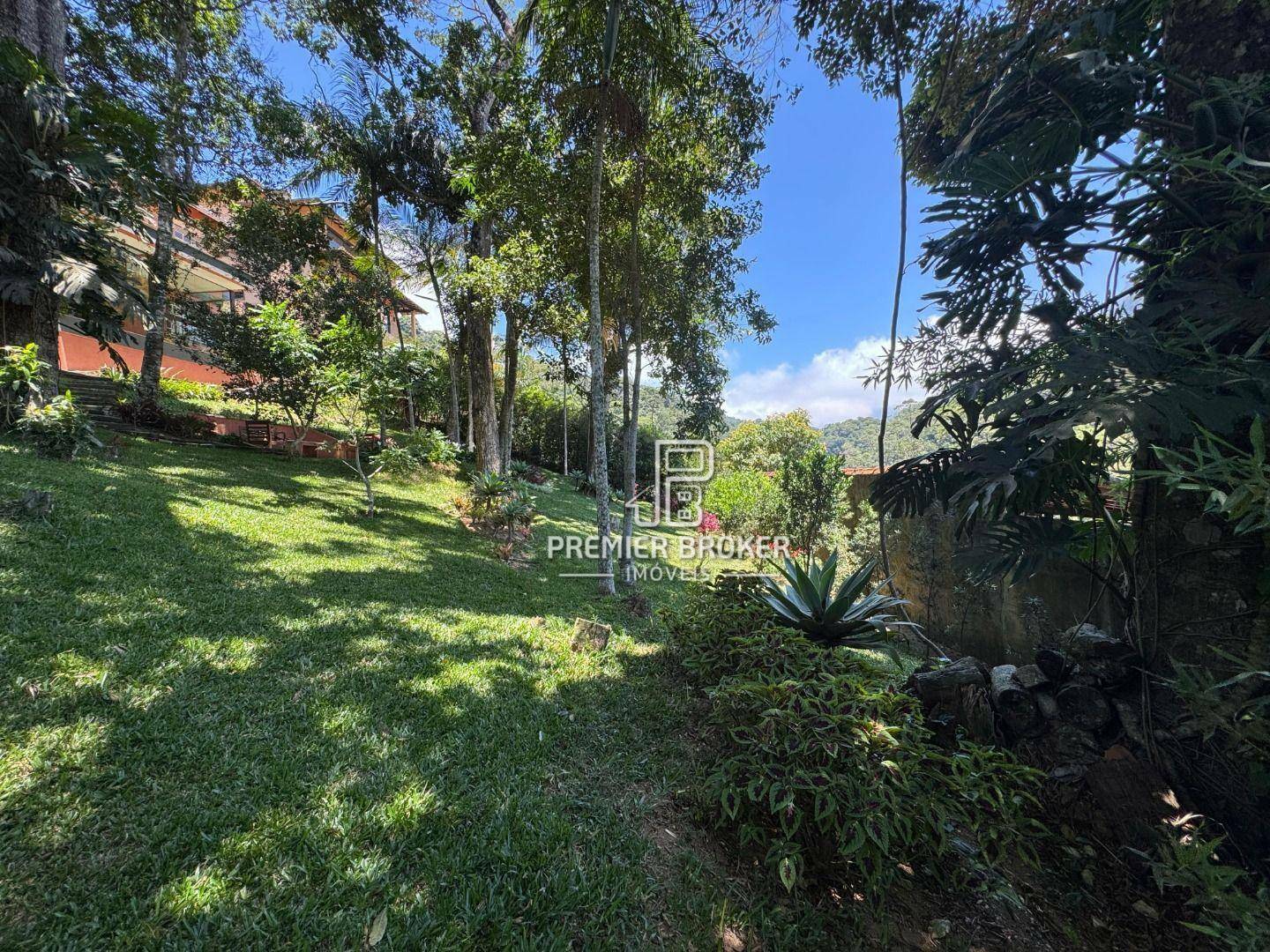 Casa de Condomínio à venda com 4 quartos, 245m² - Foto 22