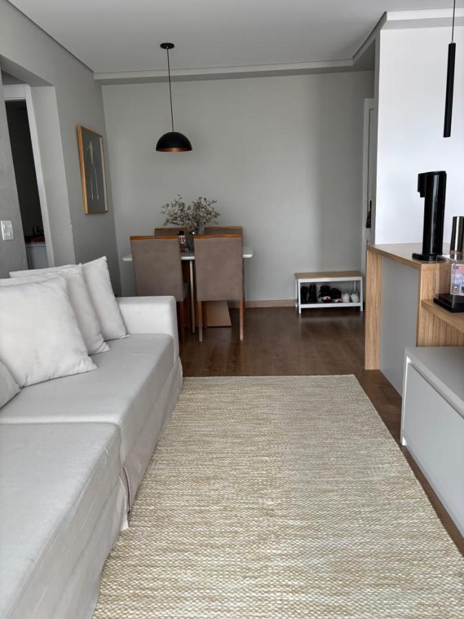 Apartamento à venda com 2 quartos, 60m² - Foto 1