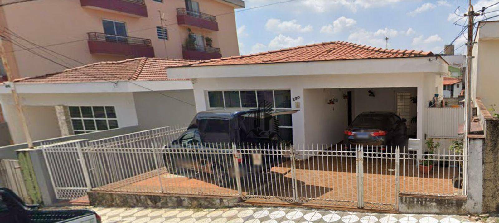 Sobrado à venda com 5 quartos, 230m² - Foto 1