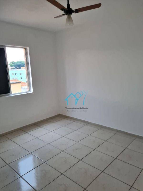 Apartamento para alugar com 3 quartos, 120m² - Foto 14