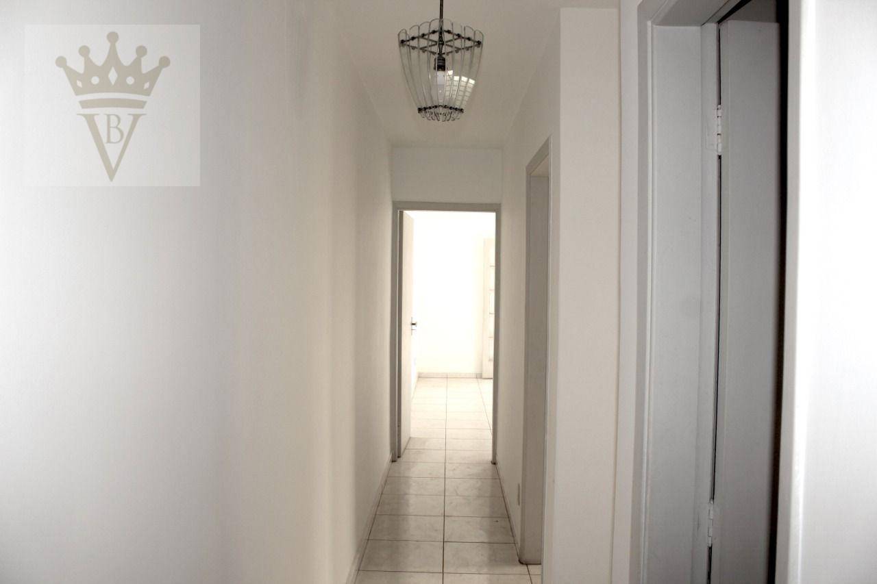 Sobrado à venda com 3 quartos, 208m² - Foto 5