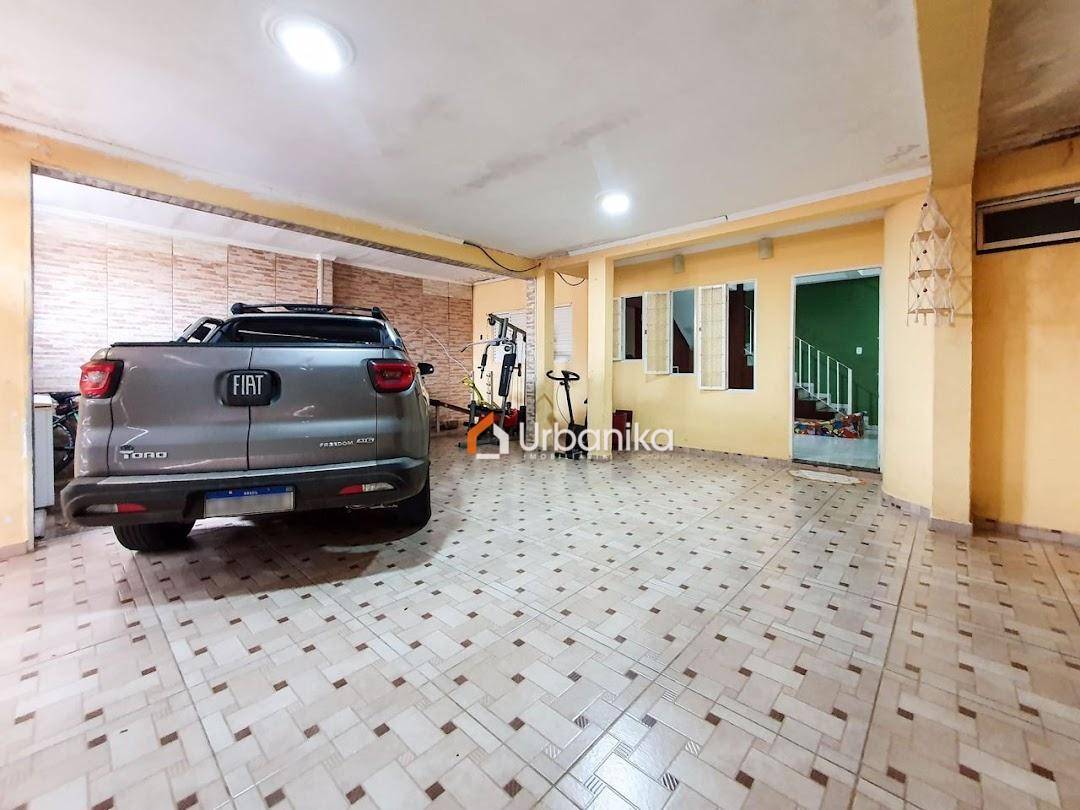 Sobrado, 3 quartos, 240 m² - Foto 4