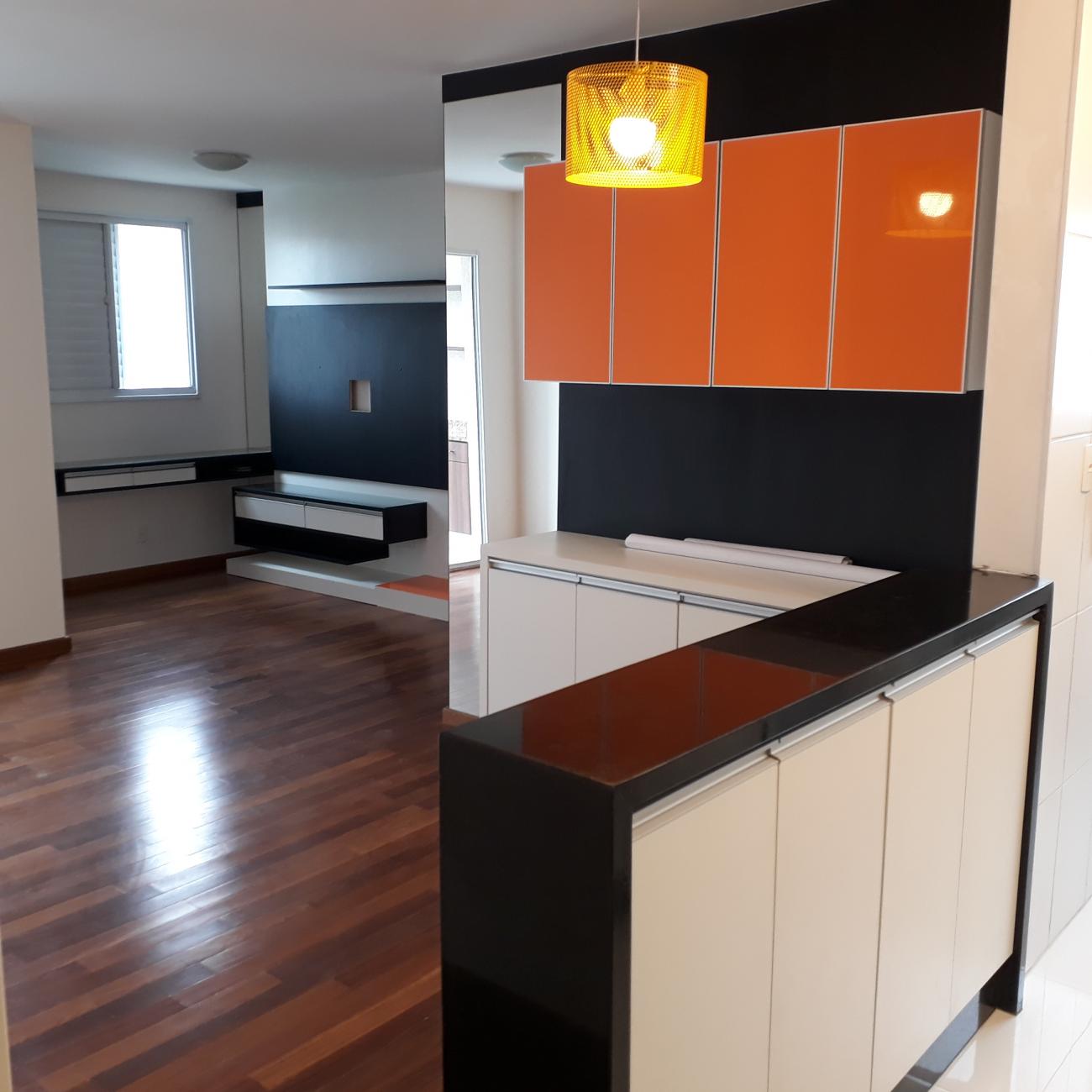 Apartamento à venda com 2 quartos, 64m² - Foto 1