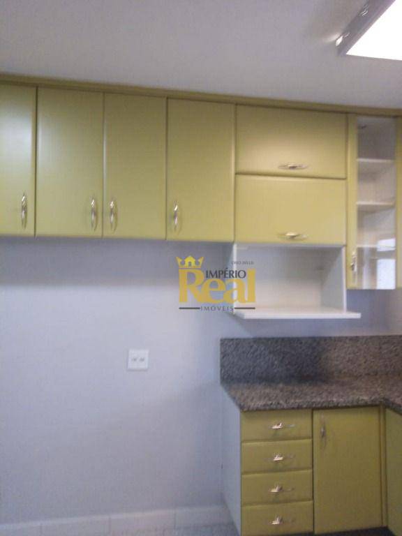 Apartamento à venda com 3 quartos, 105m² - Foto 18