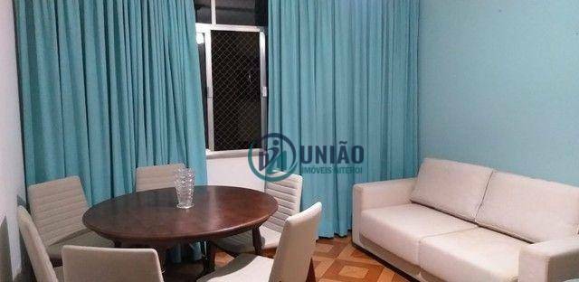 Apartamento à venda com 2 quartos, 60m² - Foto 1