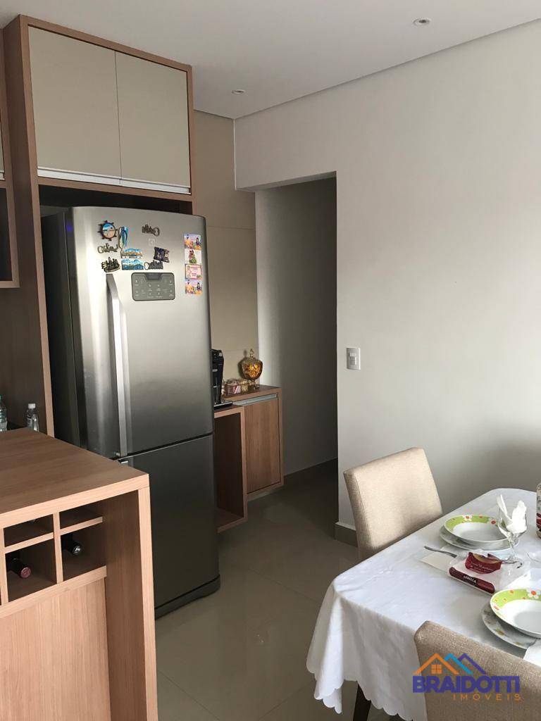 Apartamento à venda com 2 quartos, 67m² - Foto 14