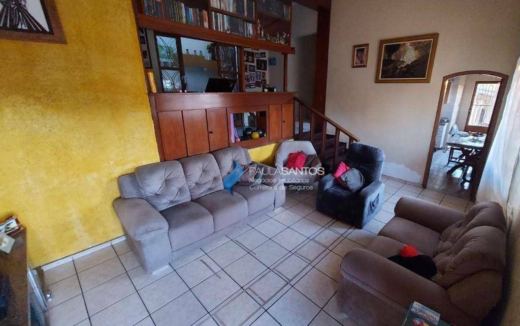 Casa à venda com 3 quartos, 299m² - Foto 2